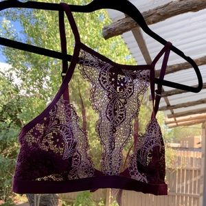 Victoria’s Secret | High-Neck Lace Bralette